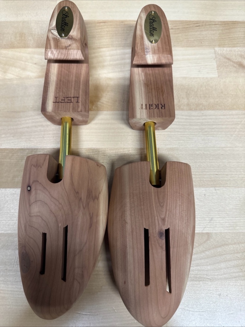 Woodlore Cedar Shoe Trees - Men's Pair (Natural Cedar)